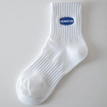 Weiße Baumwollsocke mit blauer MOMOGN-Stickerei und gerippter Textur-Oberfläche - Einheitsgröße / Weiß (Blaues Etikett)