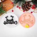 Weiß-schwarzer Merry Christmas Keksstempel mit Rentiergeweih und rosa Fondant-Ergebnis - PLA / Weihnachtswünsche C