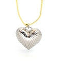 Collar de cadena de serpiente dorada con colgante de corazón plateado y textura radial - Colgante Corazón Plata Textura Radial Cadena Oro (E4)