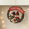 Couronne de Noël avec trois bonhommes de neige en dessin animé sur rotin naturel - AGHH24-1 Couronne de trois bonhommes de neige