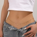 Goldene Edelstahl-Taillenkette mit hohlen Herz- und Sternanhängern am Model - Goldene Stern & Herz Taillenkette (I601)
