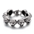 Bracciale vintage con testa di tigre in acciaio stile industrial e chiusura a croce - Stile Testa di Tigre Vintage (KB152597-KJX)