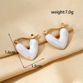 Orecchini a cuore in acciaio al titanio oro 18K con finitura in madreperla bianca - ER-1012 Cerchio a Cuore Bianco Crema