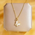 Collier papillon plaqué or avec nacre naturelle sur fond de soie dorée - Papillon À Coquille Naturelle Dorée