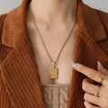 Collana vintage francese con ciondolo quadrato lettera G placcato in oro 18 carati - Lettera G Oro