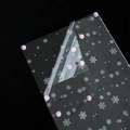 Transparente Weihnachtsfolie mit weißen Schneeflocken und rosa dekorativen Pompons - 5 Blätter/Packung / Rosaviolett