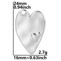 Detail van de afmetingen van zilveren hart hanger met 24mm hoogte en 16mm breedte - Alleen Hanger (Geen Ketting) / Zilver