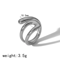 Unregelmäßiger silberner Titanstahlring mit doppelschichtigem Twist und 18,5 mm Durchmesser - Silberner Stil (TR4241-S)
