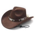 Sombrero de vaquero occidental étnico marrón con tachuelas y cuerda ajustable al viento - M (56-58cm) / Marrón