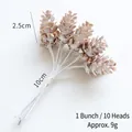 Mini pommes de pin artificielles brunes 10cm pour décoration de Noël DIY - Petites pommes de pin artificielles (10 têtes) / Lot de 10 / Pointes blanches