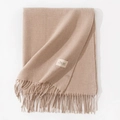 Soft beige cashmere-style scarf featuring elegant fringe tassels and woven brand label - 70*200cm / Melange Beige