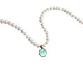 Collana di perle vintage con ciondolo in gemma verde chiaro e oro rosa - Marzo Acquamarina