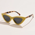 Retro cat-eye sunglasses with yellow frame and leopard print temples for women - Transparent Green Tortoise