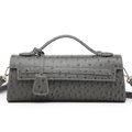 Borsa baguette grigio scuro motivo struzzo con cuciture bianche e dettagli dorati - Grigio (Motivo Struzzo)