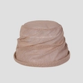Dettaglio del cappello a secchiello in pizzo leggero con pieghe delicate e texture - M (56-58cm) / Cachi