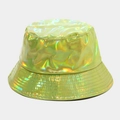 Détail du bob holographique vert néon irisé avec des coutures de renfort parallèles - M (56-58cm) / Jaune-vert