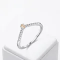S925 Sterling Silber V-Ring mit einem champagnerfarbenen Zirkonia im Birnenschliff - US Größe 5 / Champagner Zirkonia