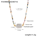Detalle de collar de piedras naturales multicolores con perla de agua dulce y acero de titanio - P359-Collar Dorado