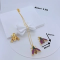Set gioielli ape dorata con zirconi rosa e verdi, inclusi collana e orecchini a perno - #1 Set Ape in Oro con Pietre Rosa e Verdi