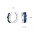 Détail de boucles d'oreilles en argent S925 avec zircones bleues et dimensions précises - Argent 925 / Argent/Bleu