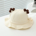 Detailansicht eines cremefarbenen Baby-Sonnenhuts mit 3D-Blumen und Waffelstruktur - 48cm (6 Monate-2 Jahre) / Hellgelb