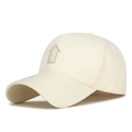 Cremeweiße Baseballkappe mit Pfeil-Aufnäher und verstellbarem Baumwollriemen - Hellbeige