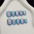 Irisierende blaue Meerjungfrauen-Press-On-Nägel mit 3D-Wassertropfen und Blatttextur - XS