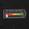 Interactive social battery pin in black with movable slider on a dark background - Percentage Slider Brooch / Percentage Power - Black