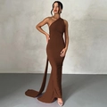 Eng anliegendes, rückenfreies, kaffeebraunes One-Shoulder-Maxikleid für Damen - Braun