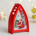 Rote Weihnachtslaterne mit Weihnachtsmann-Motiv und silbernem Metallgriff - Rot-Weihnachtsmann