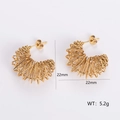 Detail view of gold geometric spring earrings with 22mm diameter and weight 5.2g - Metal Wire Spring Style (AMLEH211)