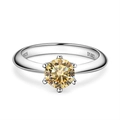 Klassischer Sechs-Krallen-Ring aus S925 Silber mit einem 1 Karat champagnergelben Moissanit - US 7 / Champagner