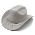 Détail d'un chapeau de cowboy en daim gris avec décoration de franges en strass brillants - Gris clair / M (56-58cm)
