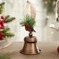 Vintage metalen kerstbel met dennenappels en rode bessen, 10cm hoog variant - 10cm x 8cm / Kleine zwart gouden bel