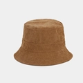 Detailansicht der braunen Cordstoff-Textur eines minimalistischen Fischerhutes - M / Camel