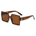 Retro square oversized sunglasses in leopard tortoise frame with dark brown lenses - Tortoise Frame Tea Lens