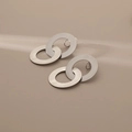 Brushed silver double hoop earrings with interlocking rings for a minimalist metal look - Silver (Mosquito Coil Clip)