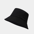 Vue détaillée du bob noir avec un design plat et des coutures renforcées sur le bord - M (56-58cm) / Noir