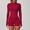 Set yoga 3 pezzi rosso scuro con giacca attillata e pantaloncini a vita alta sportivi - Taglia S / Top E Pantaloni / Rosso Lampone