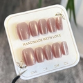 Unghie finte a pressione cat-eye rosa nude fatte a mano, forma a trapezio corta su carta - XS / Rosa Nudo Occhio di Gatto (Tipo Colla)