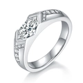 Silberring mit Marquise-Schliff Moissanit und seitlichen Akzenten auf weißem Grund - US 6.5 / Alles Weißer Marquise Moissanit