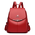 Elegante zaino da donna in pelle rossa con texture litchi e logo a canguro - Borgogna