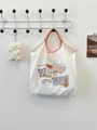 Weiße Graffiti-Leinentasche mit Schmetterlingsdrucken und flauschigem Schaf-Anhänger - 2024 Weiß