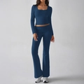Ensemble tricoté deux pièces bleu marine pour femme avec haut manches longues et pantalon évasé - S / Bleu royal