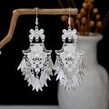 Orecchini Miao in argento con lunghe nappe a foglia e motivi a farfalla traforati etnici - Nappa Traforata Farfalla e Fiore (E2758-2) / Argento