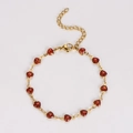Detail of gold chain bracelet with thirteen red glitter heart charms and lobster clasp - 18+5cm / Red