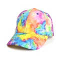 Detail of a tie-dye baseball cap with vibrant rainbow colors and six-panel structure - Adjustable / Colorful