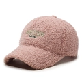 Berretto da baseball in pile rosa con ricamo Boston per un look invernale caldo - Regolabile / Rosa