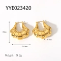Boucles d'oreilles créoles en acier plaqué or 18K avec textures de vagues en éventail - Style à Texture de Vague en Forme d'Éventail (YYE023420) / Or