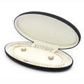Elegantes Perlenschmuck-Set mit Halskette und Ohrringen in einer schwarzen ovalen Schmuckbox - Schwarze Halskettenschachtel
